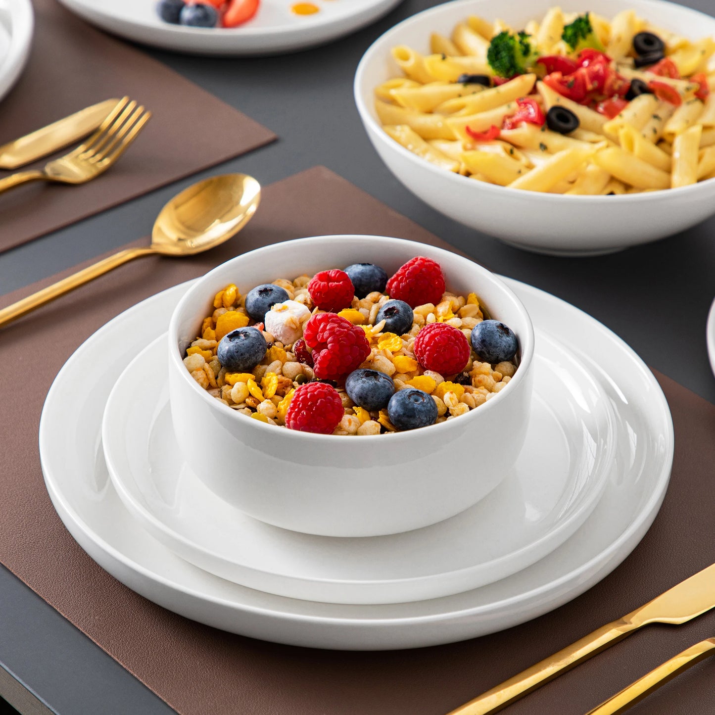 MALACASA Porcelain Dinnerware Set Rimmed Edge